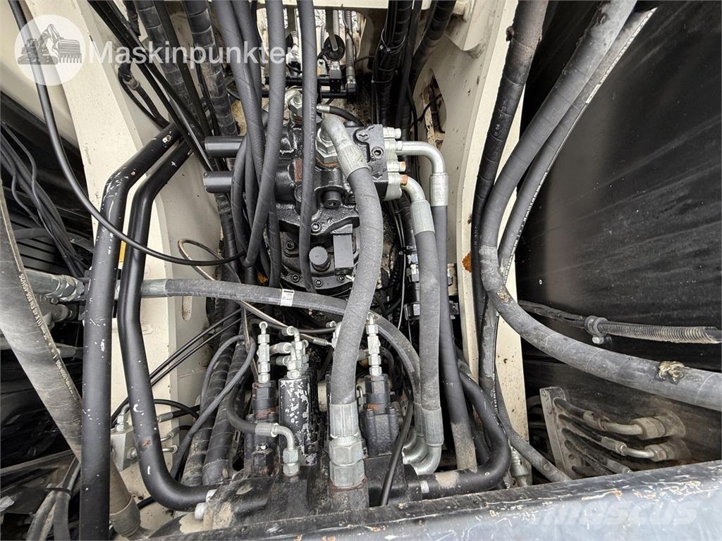 Hidromek HMK370 LC HD Roomikekskavaatorid