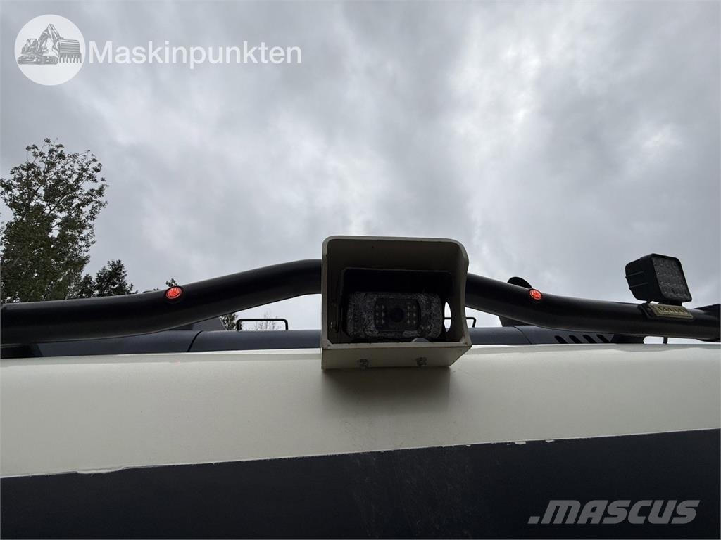 Hidromek HMK370 LC HD Roomikekskavaatorid