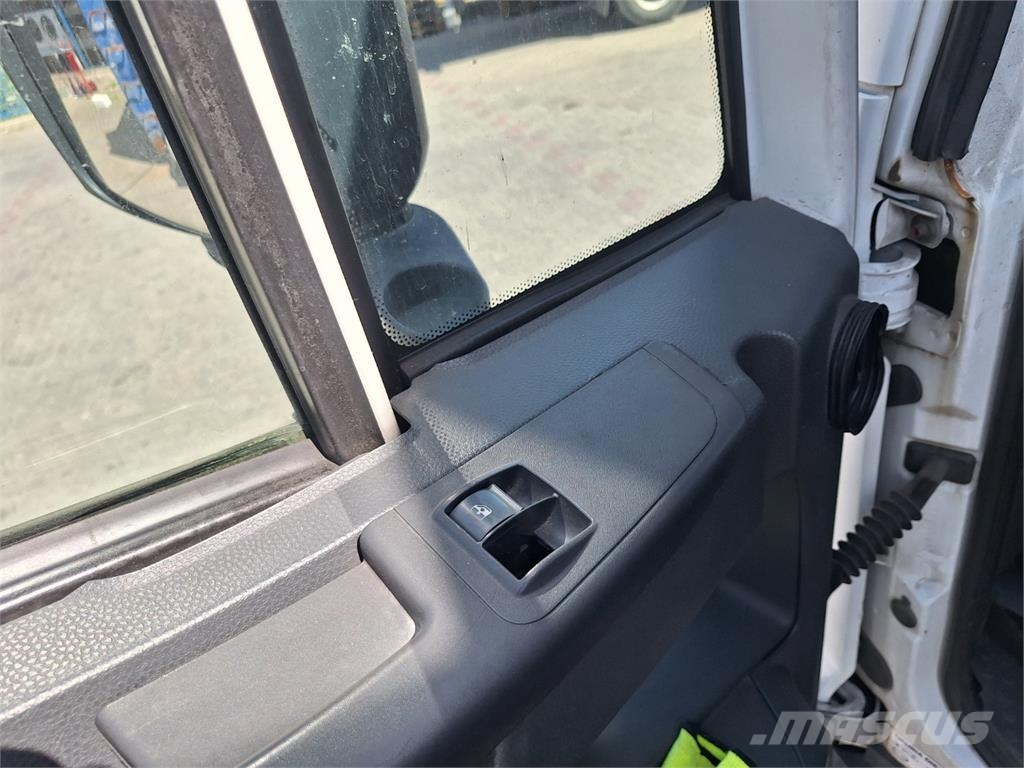 Iveco EUROCARGO ML 75E18 THERMO شاحنات ذات هيكل صندوقي