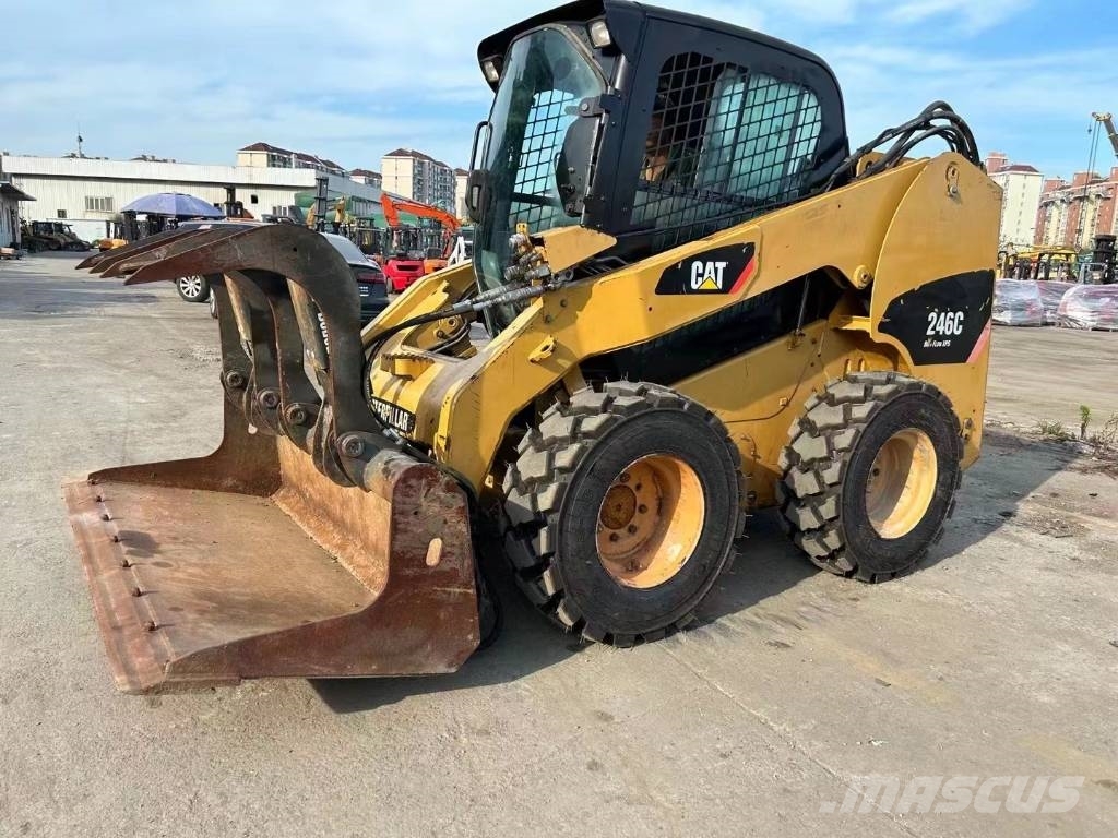 CAT 246 C  스키드로더