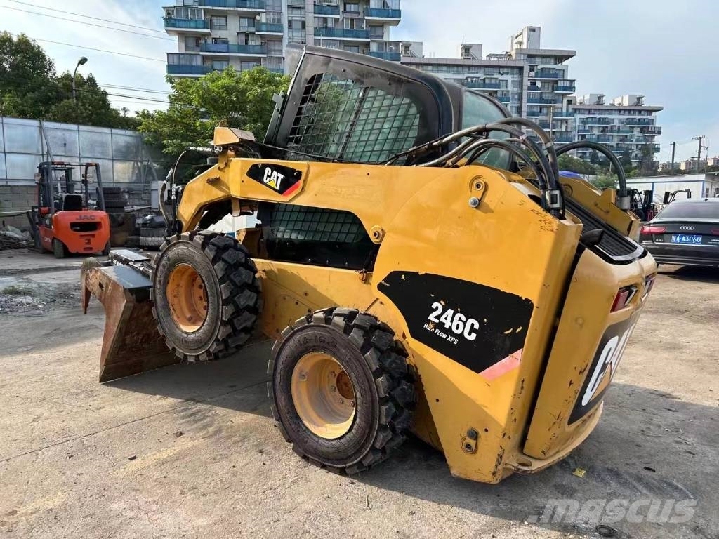 CAT 246 C  스키드로더