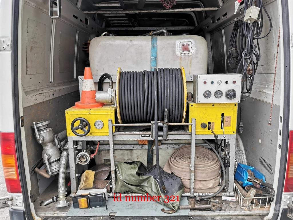 Volkswagen Lt 35 TDI Rohrleitungsreinigungswagen! Vehículos de caha cerrada