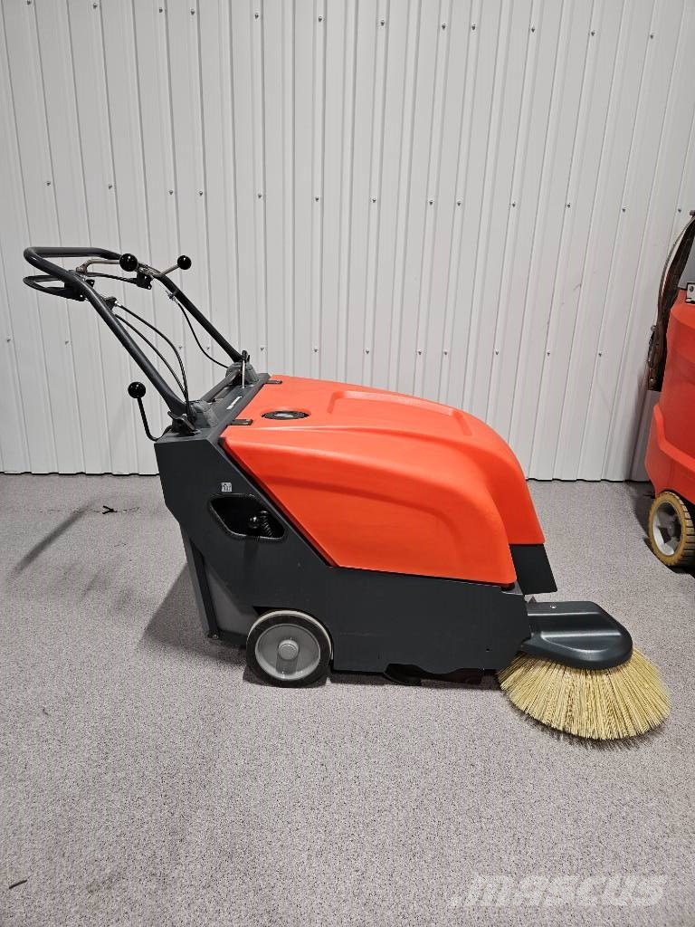 Hako Sweepmaster B800 Innendørs feiemaskiner