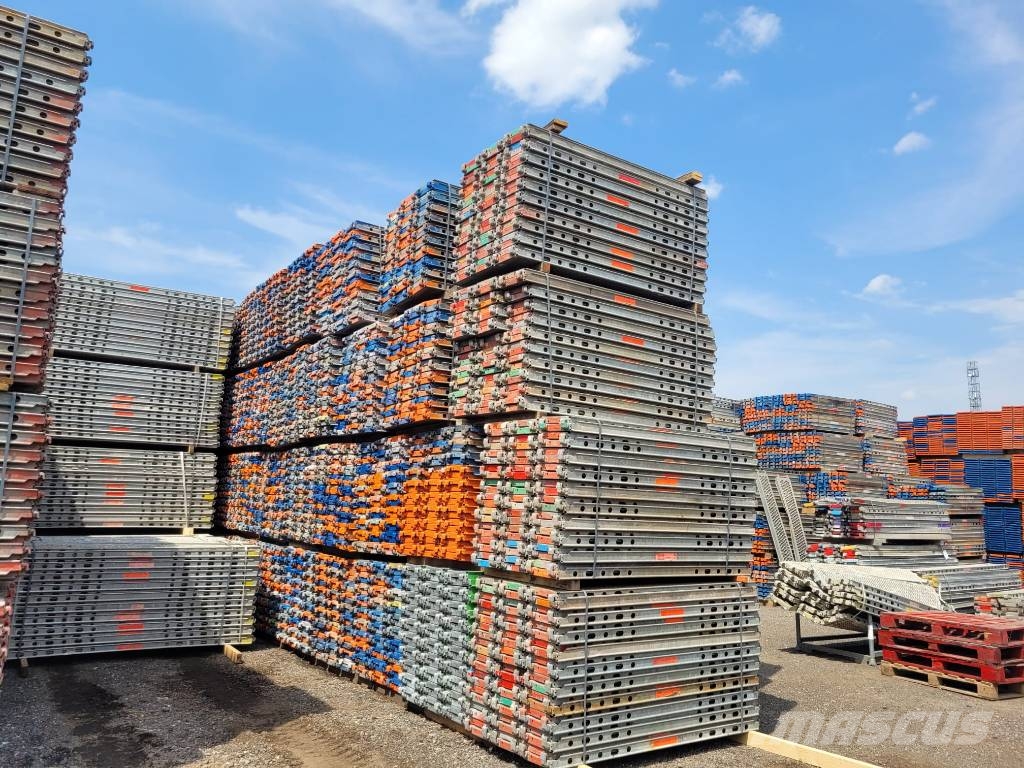 Layher U-Steel Deck 2,07m x 0,32m معدات سقالات