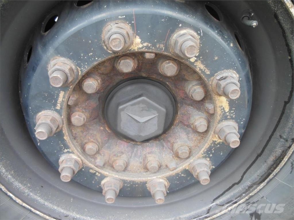 Schwarzmüller W103, COIL MULDE návěs pro nákladní Ημιρυμούλκες Κουρτίνα