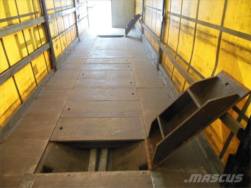Schwarzmüller W103, COIL MULDE návěs pro nákladní Ημιρυμούλκες Κουρτίνα