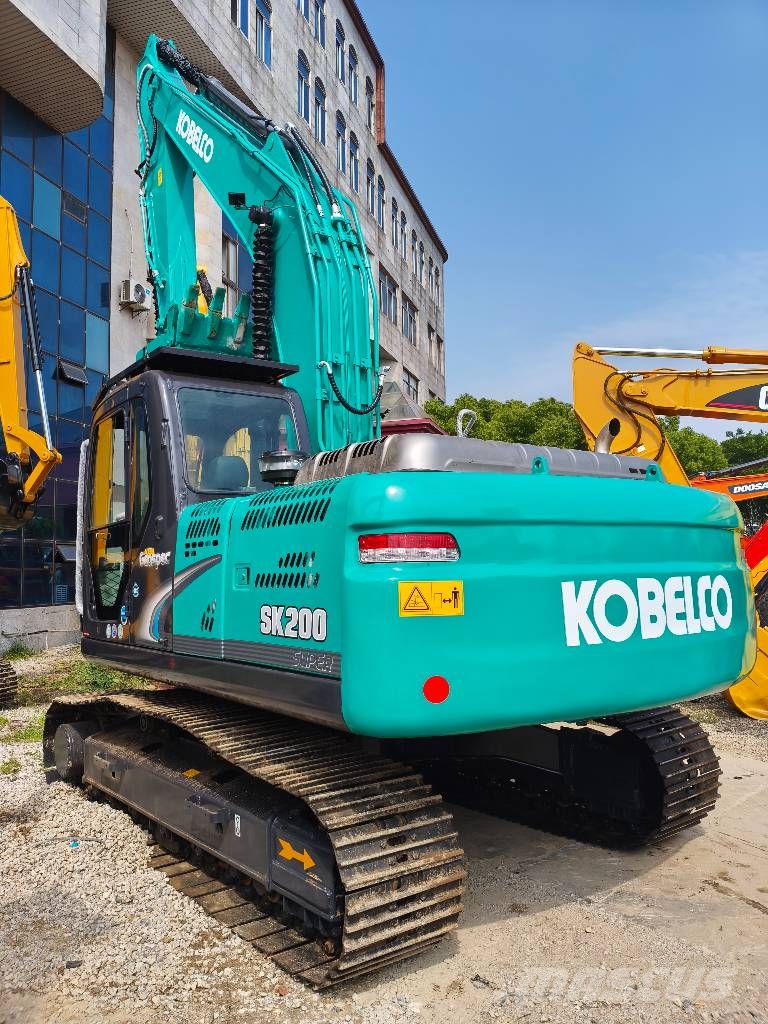 Kobelco SK 200 Crawler excavators