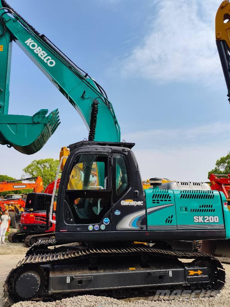 Kobelco SK 200 Crawler excavators