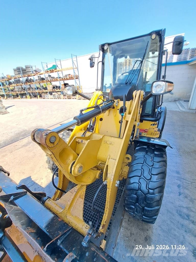 CAT 907 M | PG + LS Pyöräkuormaajat