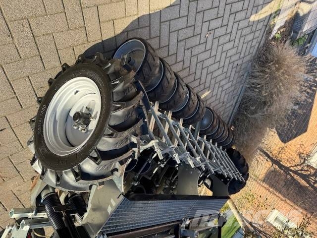 Delta planter Dril 10 Onion planters