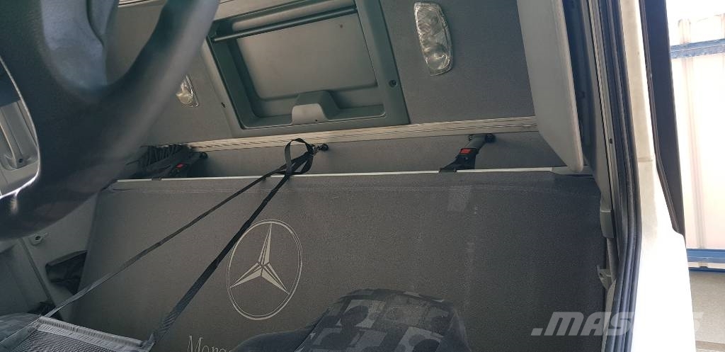 Mercedes-Benz Actros MB2 MEGA SPACE Kabinen