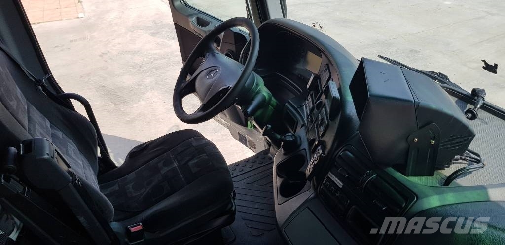 Mercedes-Benz Actros MB2 MEGA SPACE Kabinen