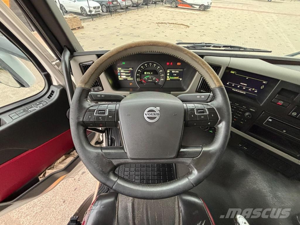 Volvo FM 500 8x4*4 HIAB XR 20 ton / L=5600 mm Camion ampliroll