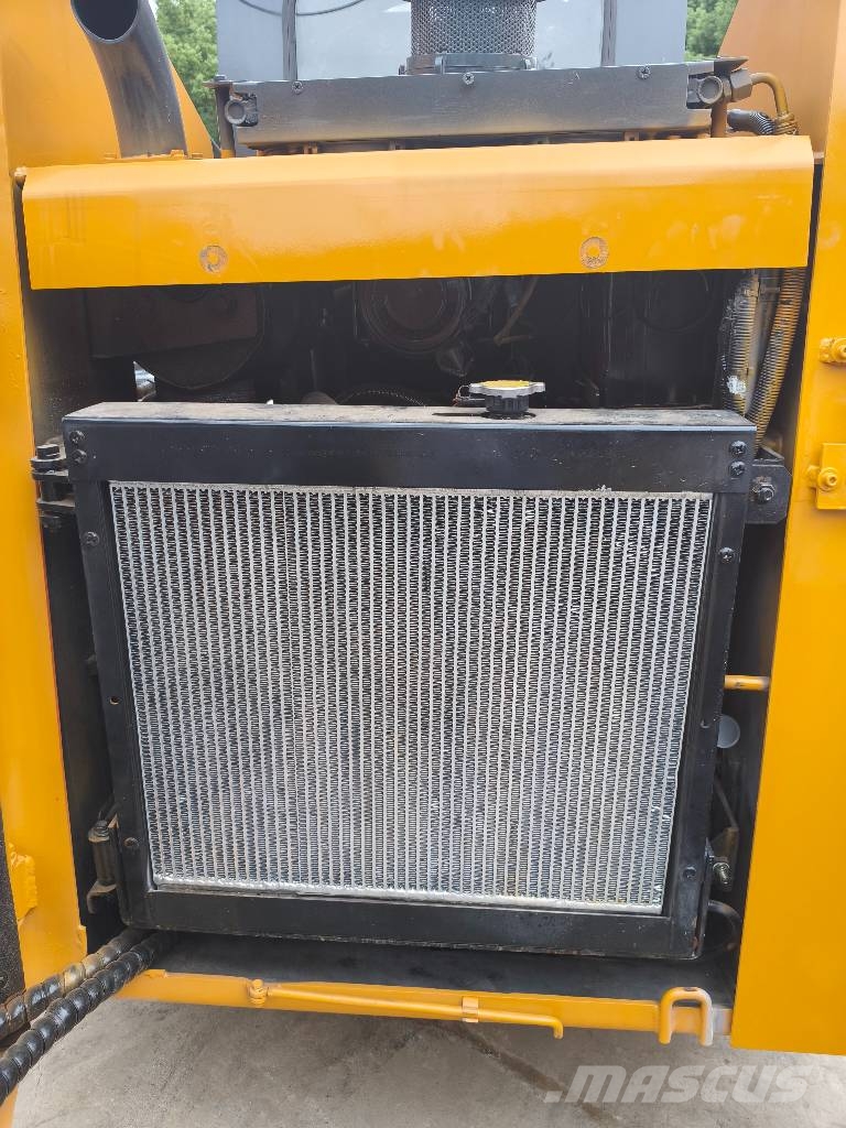 XCMG XC470K لوادر انزلاقية التوجيه