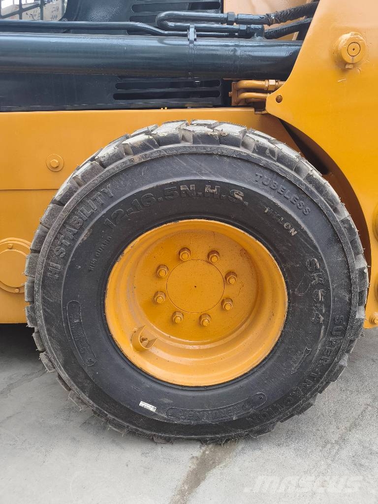 XCMG XC470K لوادر انزلاقية التوجيه