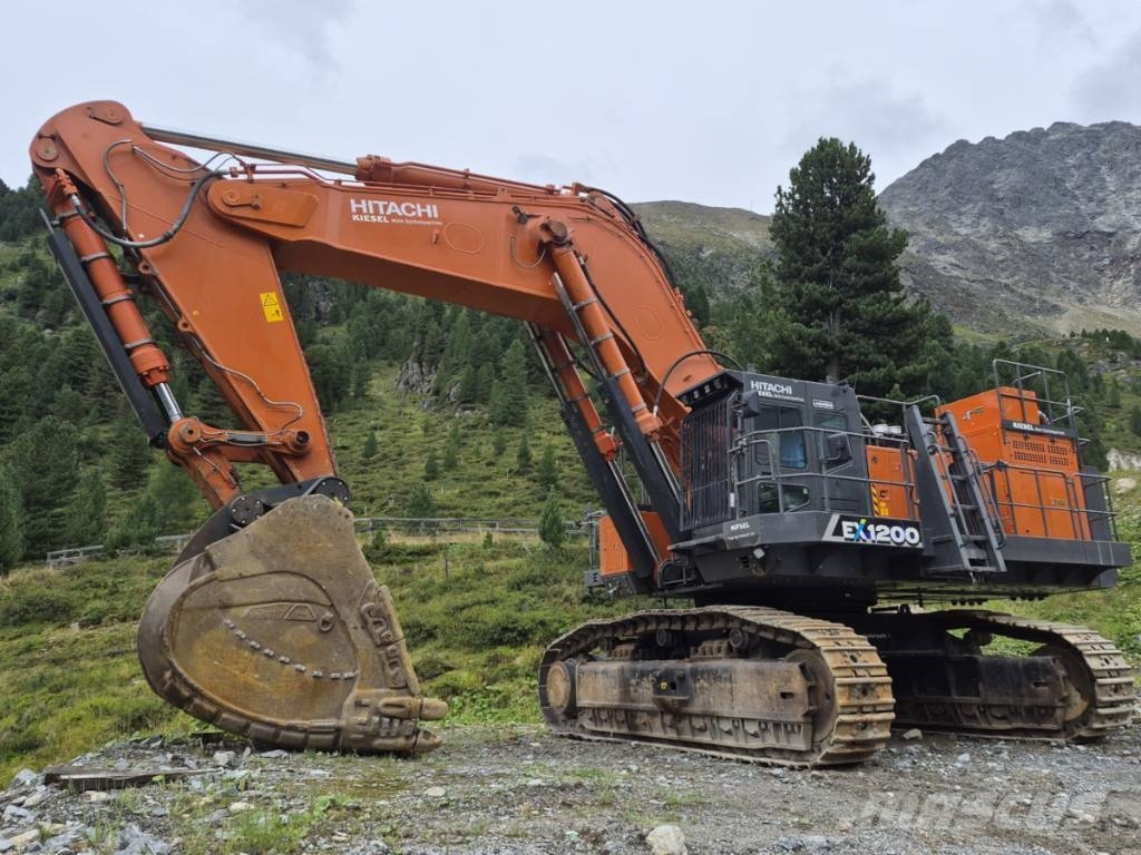 Hitachi EX 1200-7 履带挖掘机