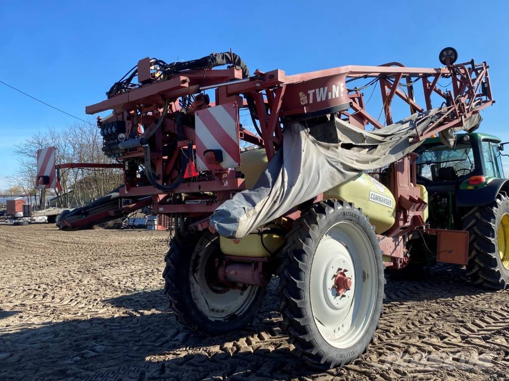 Hardi Commander 2800 Plus Tažené postřikovače