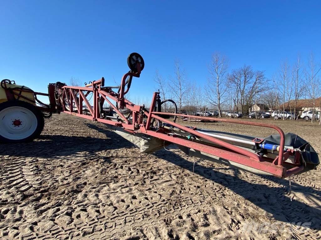 Hardi Commander 2800 Plus Tažené postřikovače