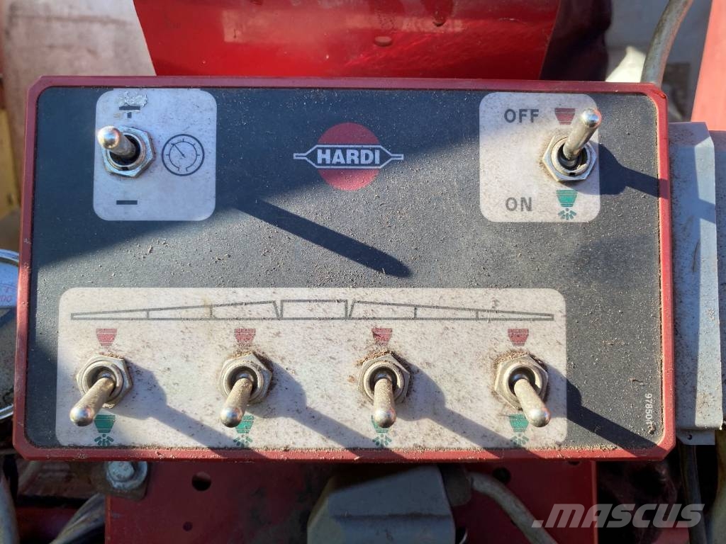 Hardi Commander 2800 Plus Tažené postřikovače