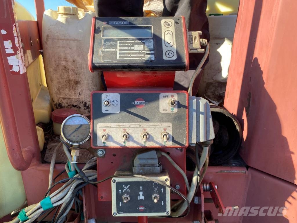Hardi Commander 2800 Plus Tažené postřikovače