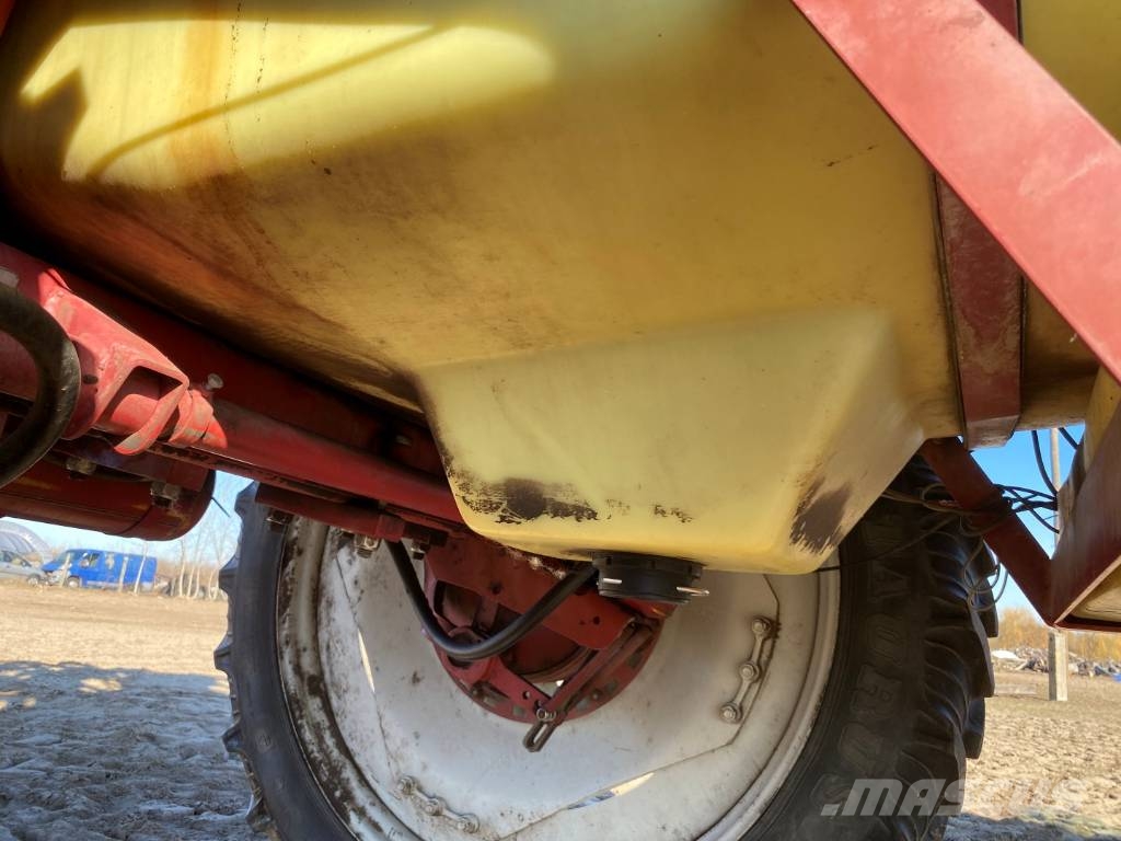 Hardi Commander 2800 Plus Tažené postřikovače