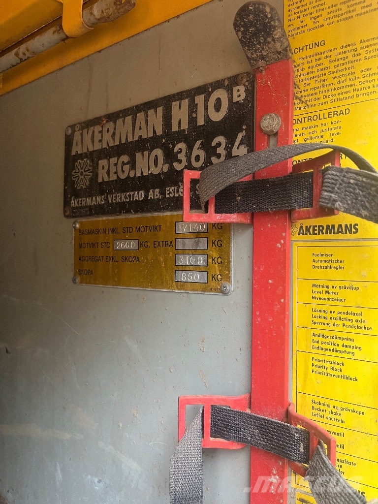 Åkerman H 10 B Roomikekskavaatorid