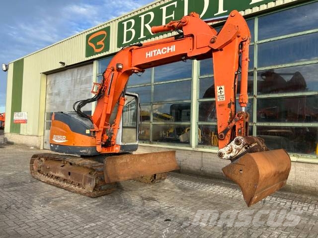 Hitachi EX 135 UR-5 حفارات زحافة