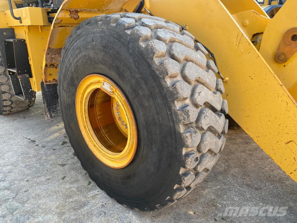 CAT 962K . Radlader