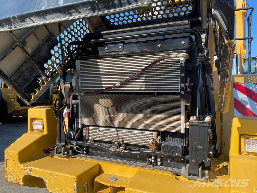 CAT 962K . لوادر بعجل
