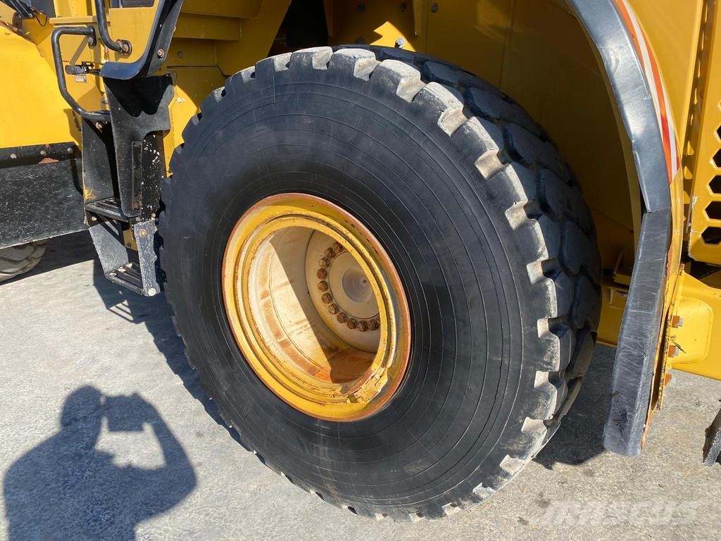 CAT 962K . Radlader