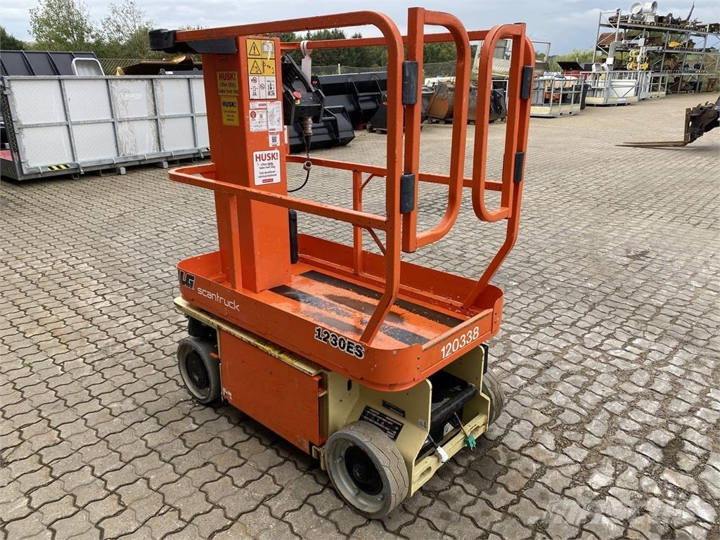 JLG 1230ES Plataformas con jaula de elevación