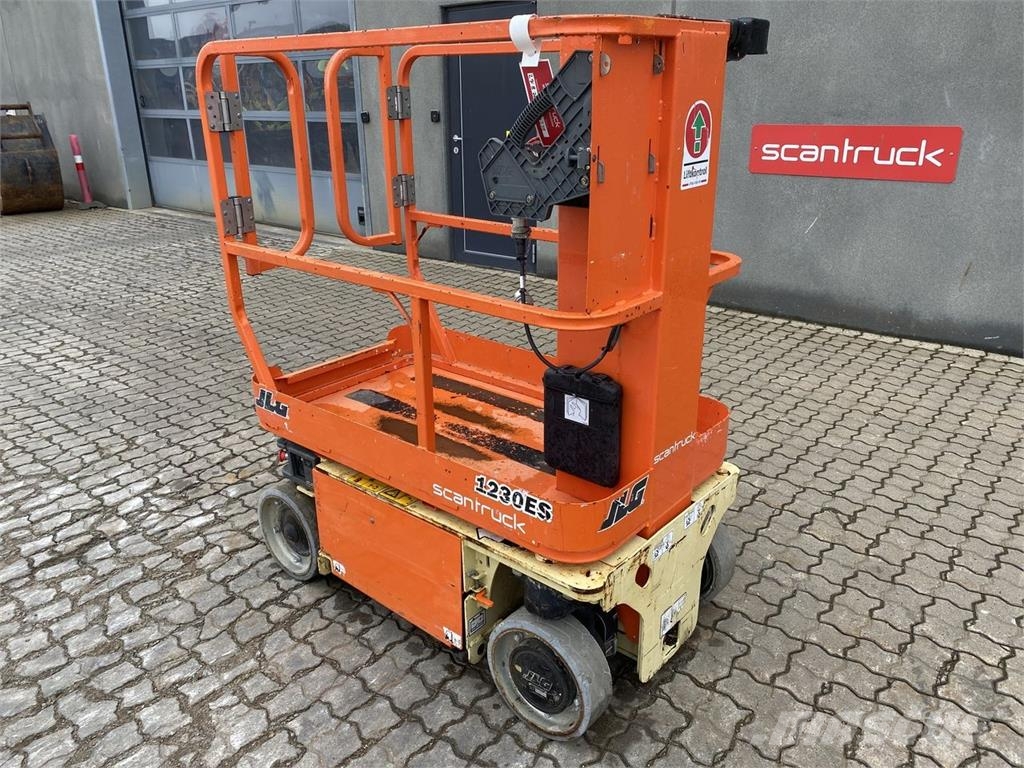 JLG 1230ES Plataformas con jaula de elevación