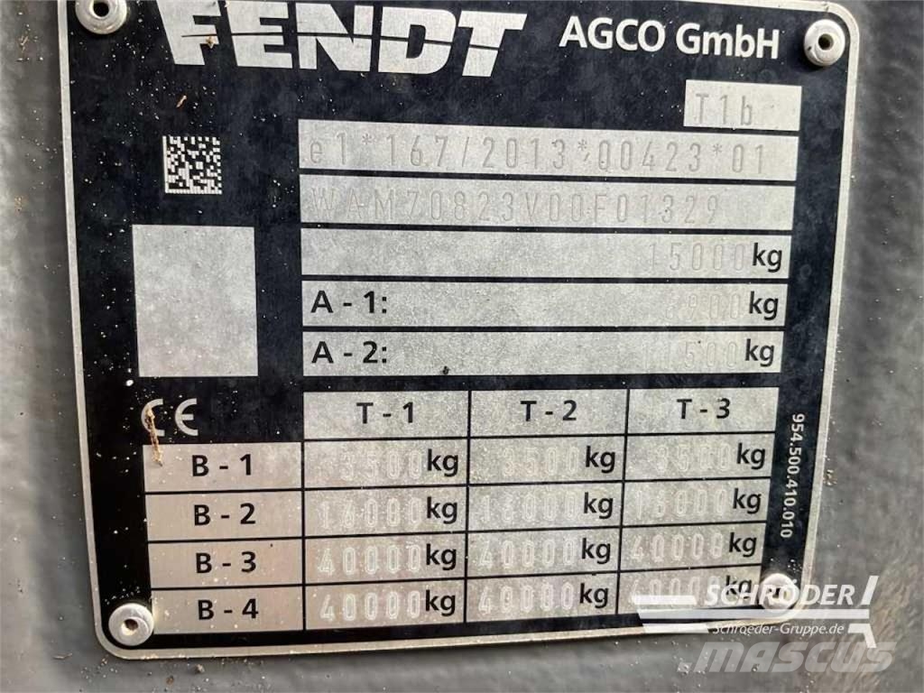 Fendt 724 VARIO GEN7 PROFI PLUS Трактори