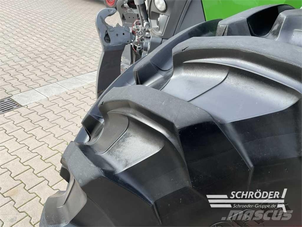 Fendt 724 VARIO GEN7 PROFI PLUS Трактори