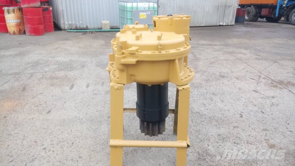 CAT 245 Transmissie