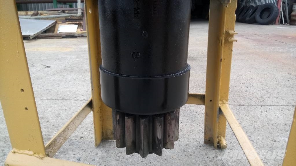 CAT 245 Transmissie
