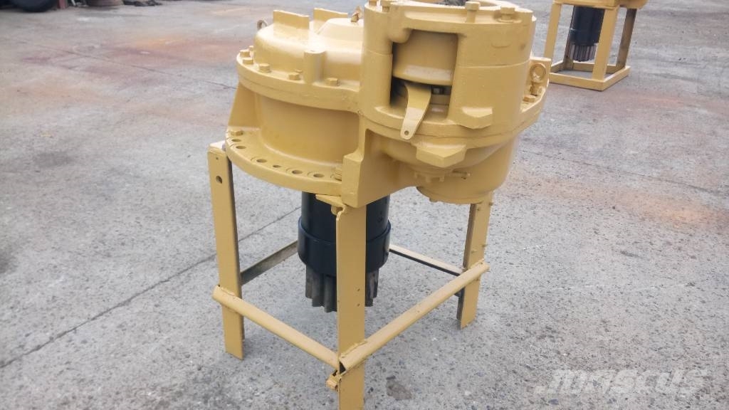 CAT 245 Transmissie