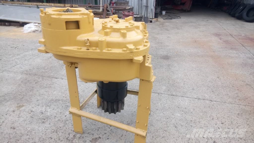 CAT 245 Transmissie