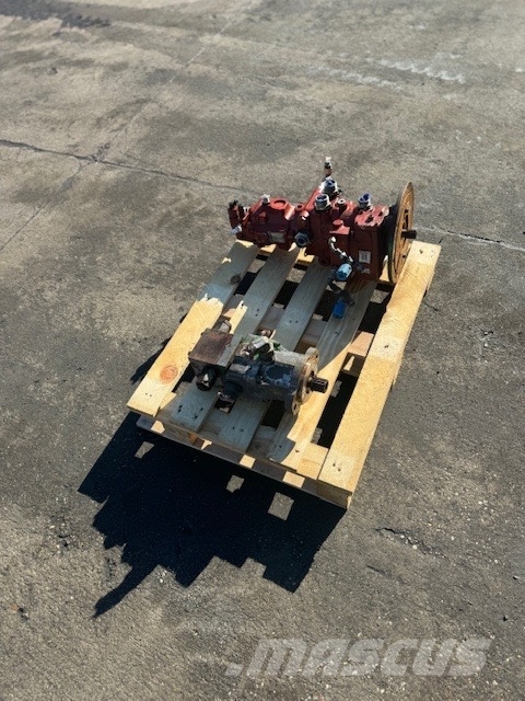 Eaton POMPA HYDRAULICZNA X 2 SILNIK JAZDY 液压