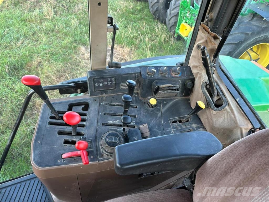 John Deere 6400 Traktorok