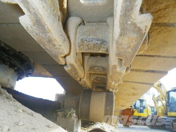Komatsu PC138US-2E0 Crawler excavators