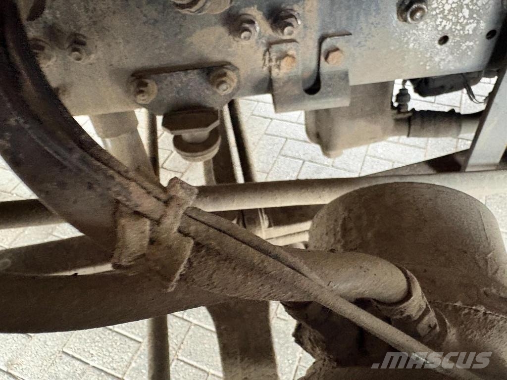 DAF CF 85,460 + 8X2 STEERING + EURO 5 Camiones con chasís y cabina