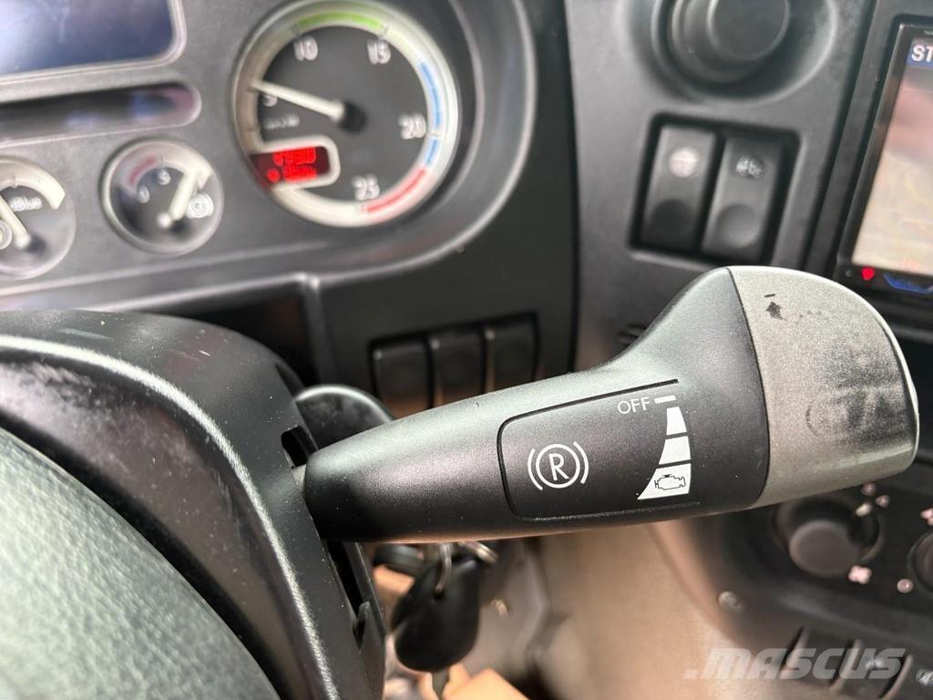 DAF CF 85,460 + 8X2 STEERING + EURO 5 Camiones con chasís y cabina