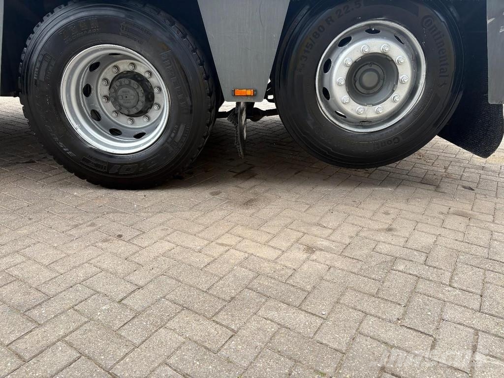 DAF CF 85,460 + 8X2 STEERING + EURO 5 Camiones con chasís y cabina