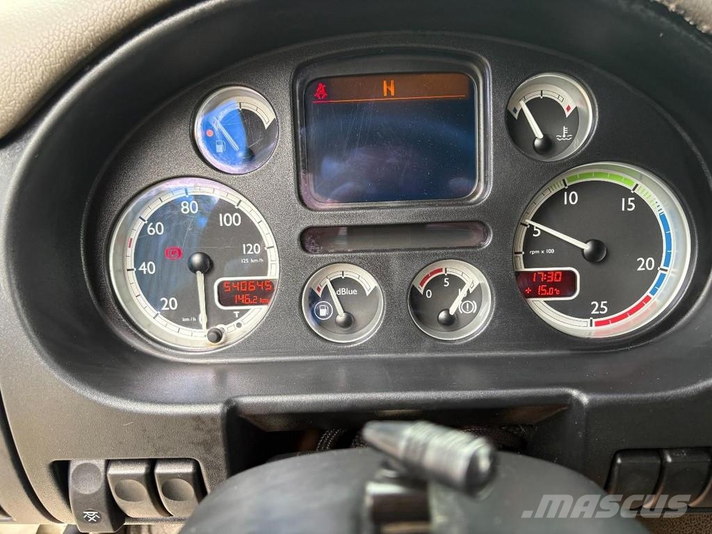 DAF CF 85,460 + 8X2 STEERING + EURO 5 Camiones con chasís y cabina