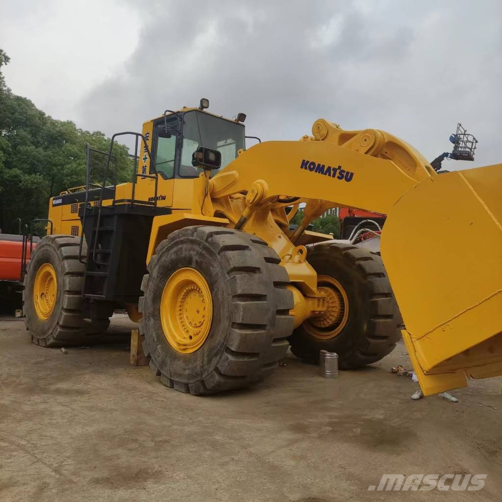 Komatsu WA 600 輪胎式裝載機