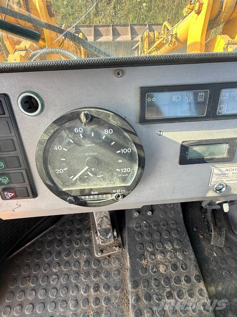 Kaelble Baumaschinen 3280 Kolesni nakladalci