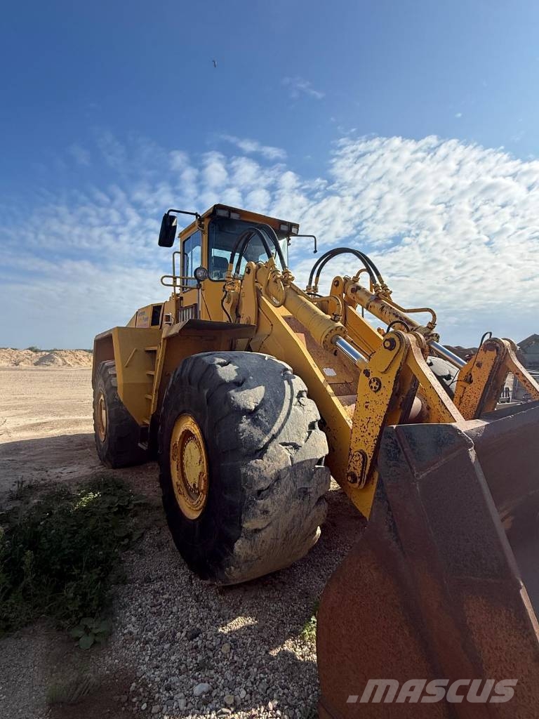 Kaelble Baumaschinen 3280 Kolesni nakladalci