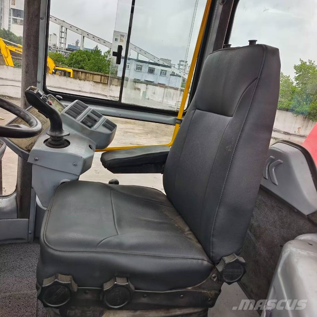 Kalmar DRF 450 Shanghai largest supplier Dohvatni viljuškari