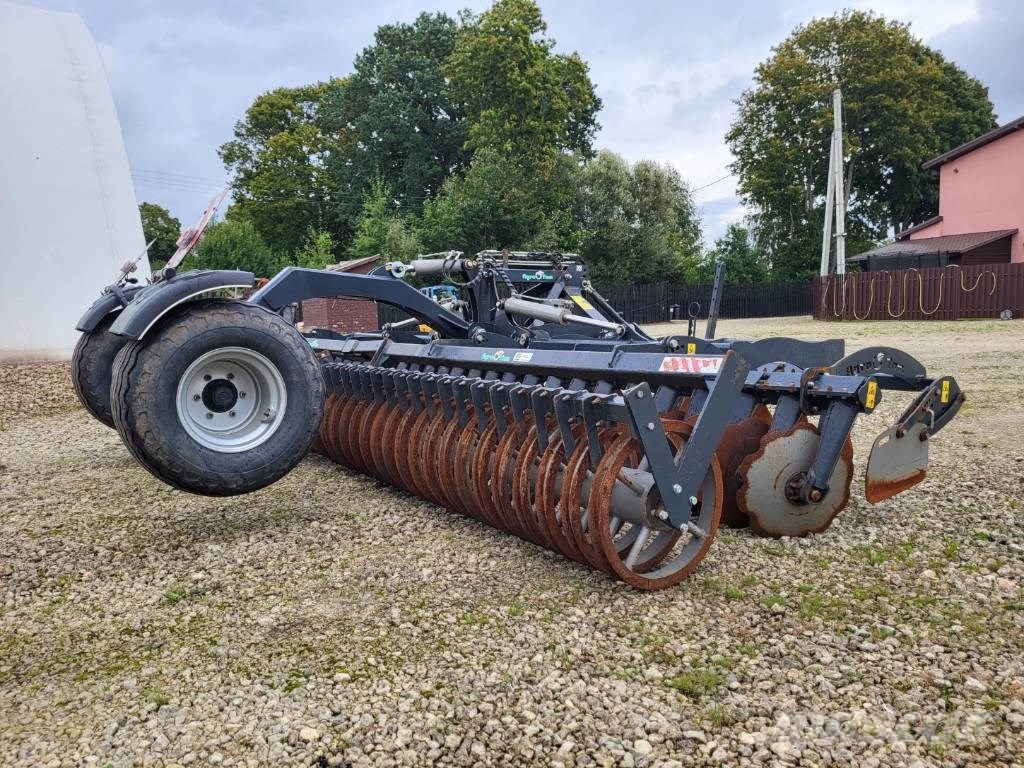 Agro-Tom 600 圓盤耙